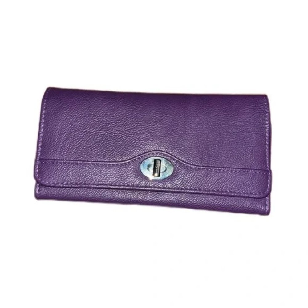 NWOT Mundi Vegan Leather Wallet - Preset Labels